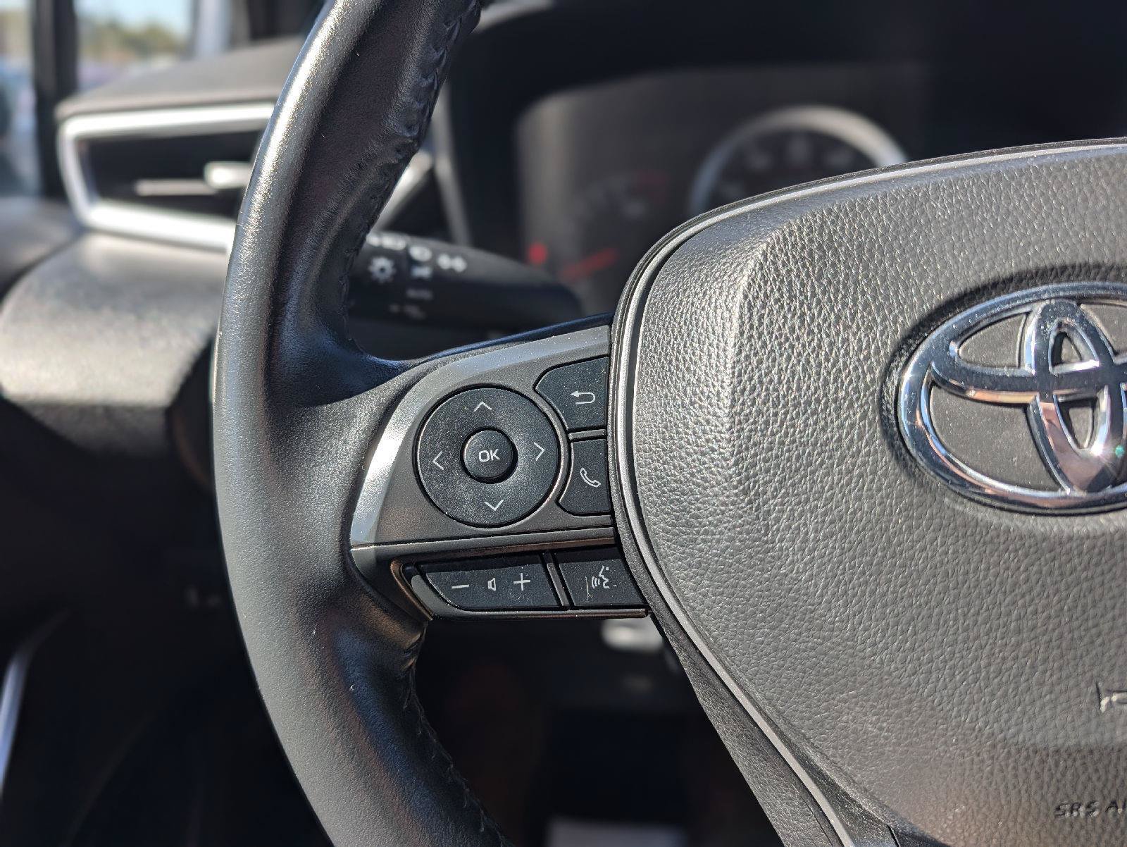 Used 2022 Toyota Corolla SE w/ Carpet Mat Package (TMS) FWD image 17