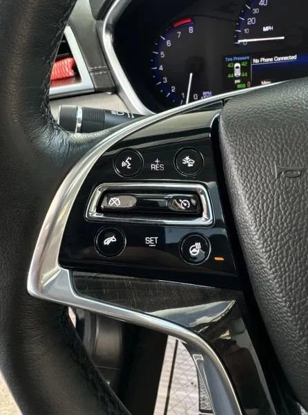 Used 2015 Cadillac SRX Luxury w/ Driver Awareness Package FWD image 28