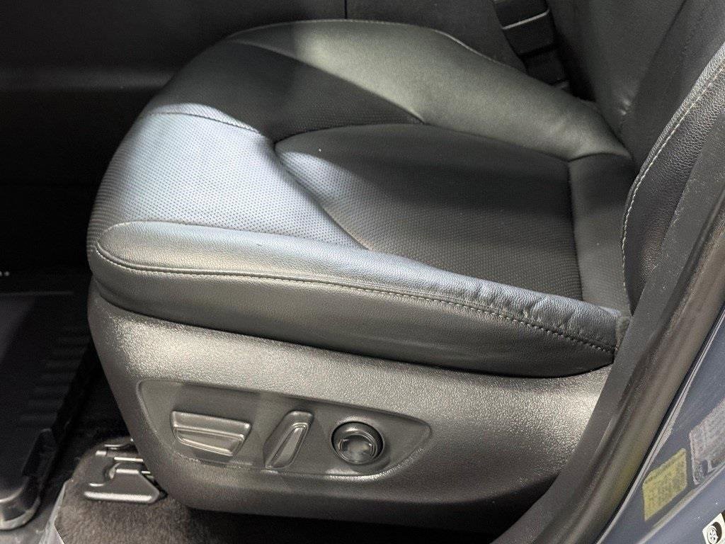 Used 2024 Toyota Grand Highlander Limited image 22