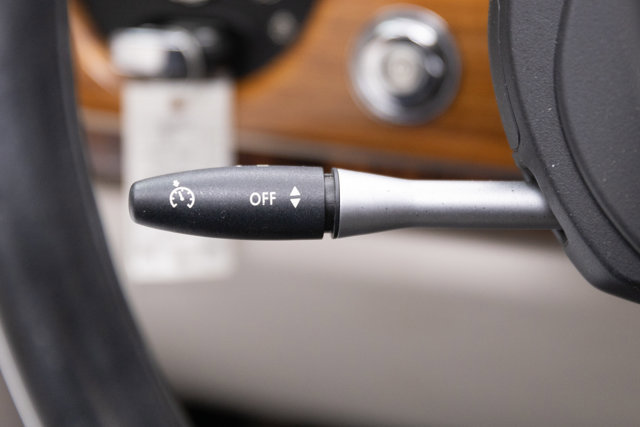 Used 2010 Rolls-Royce Phantom Drophead Coupe image 75