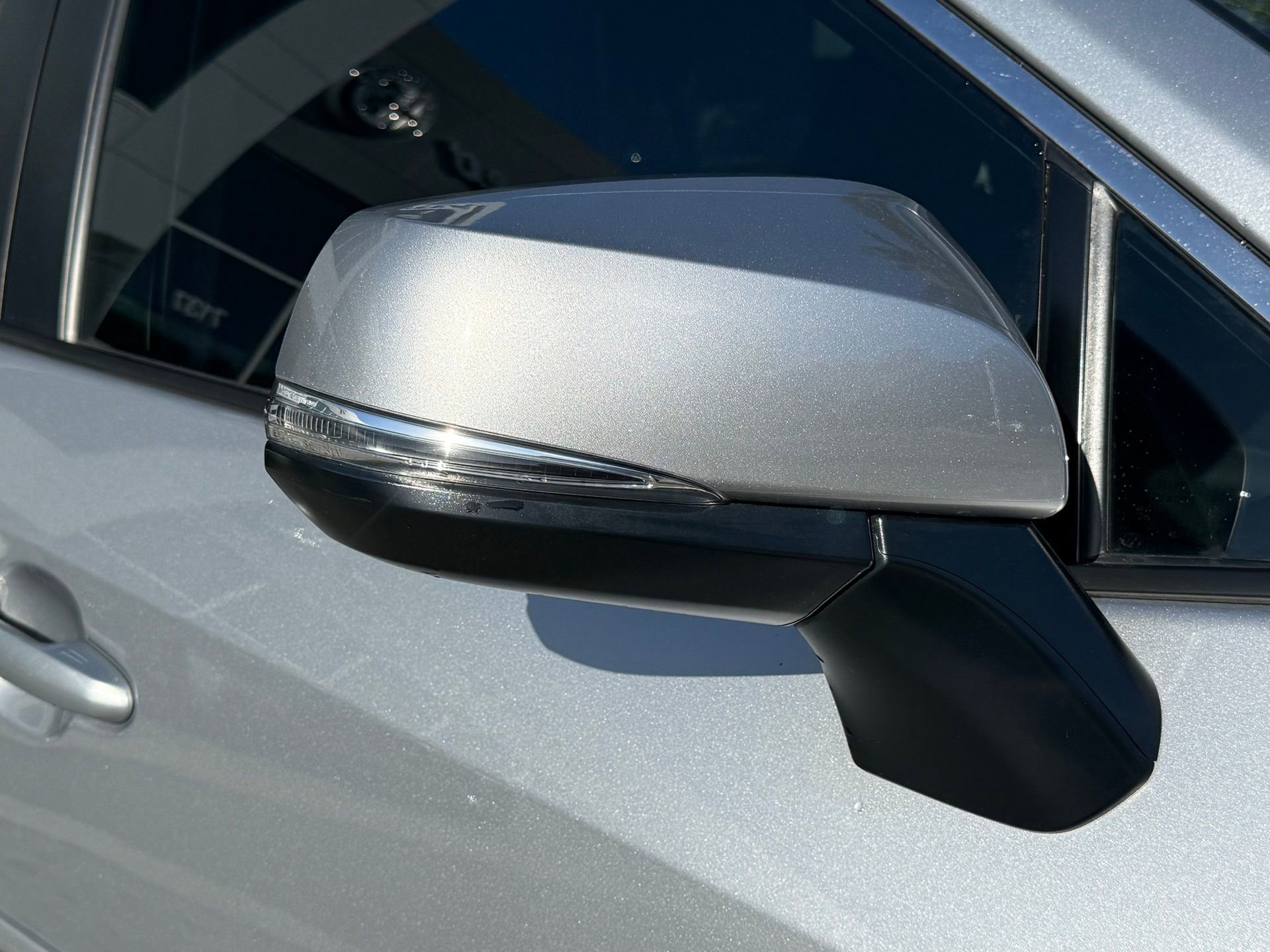 Used 2025 Toyota RAV4 XLE w/ Convenience Package image 21