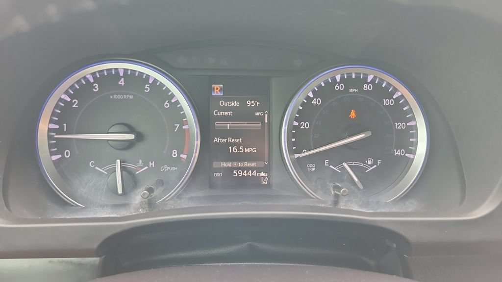 Certified 2018 Toyota Highlander SE FWD image 22