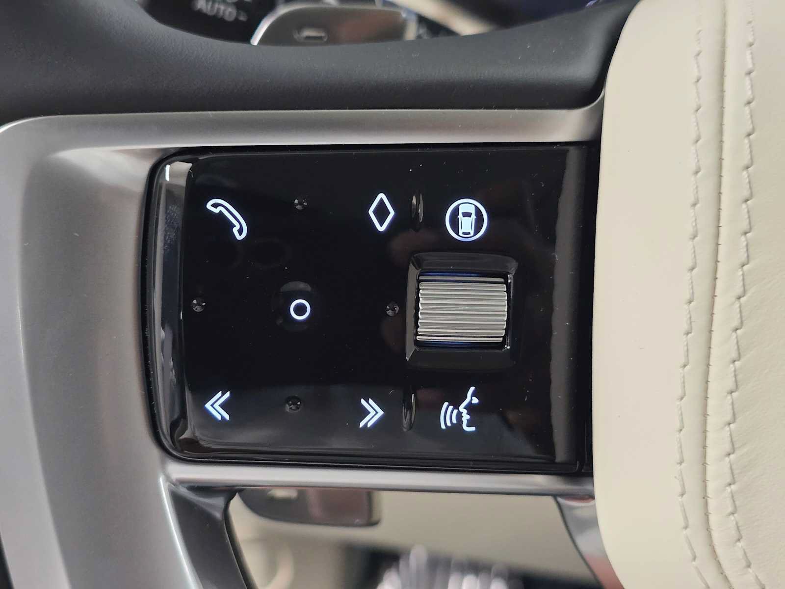 New 2026 Land Rover Range Rover SE AWD/4WD image 32