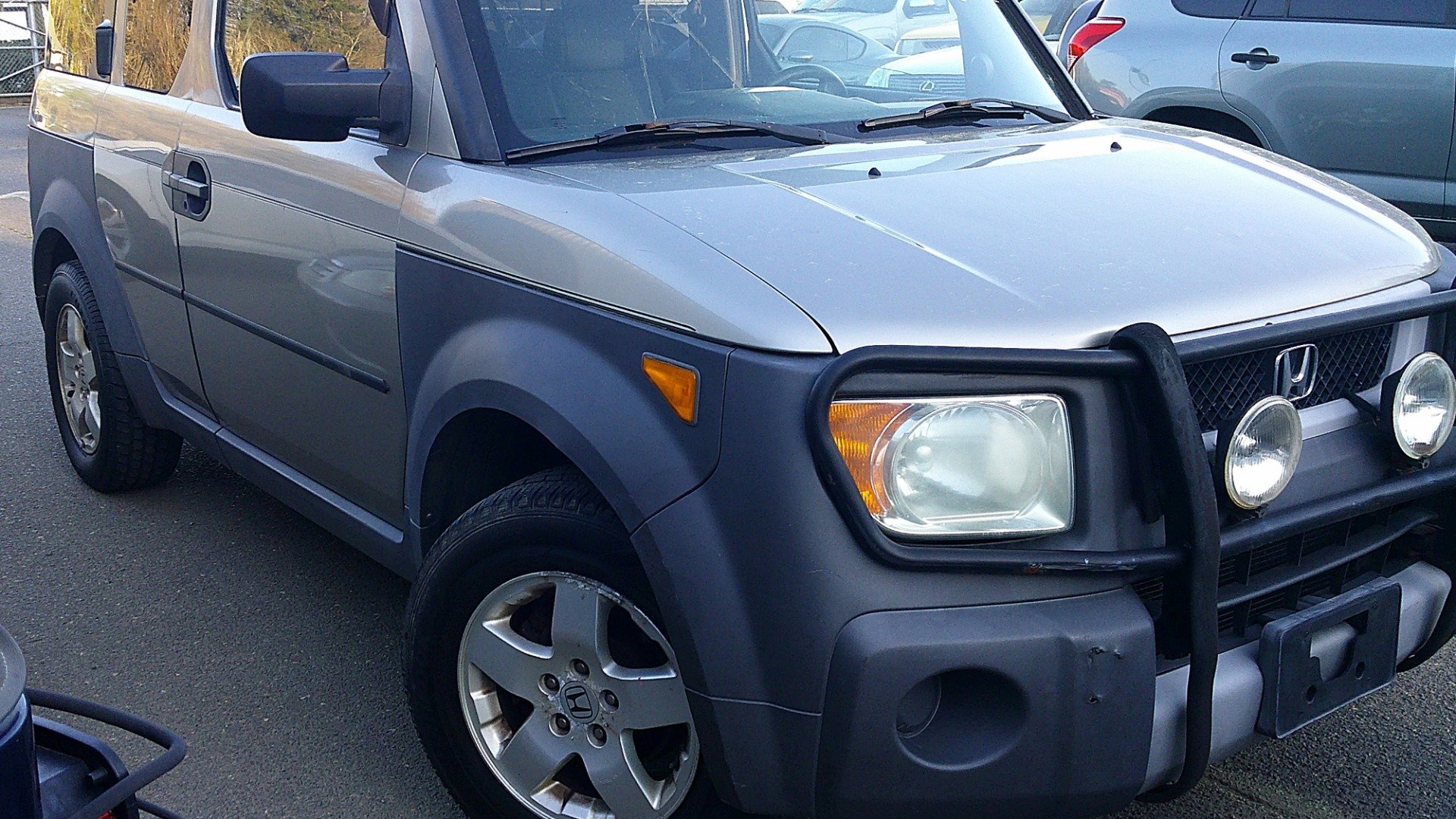 Used 2004 Honda Element EX image 1