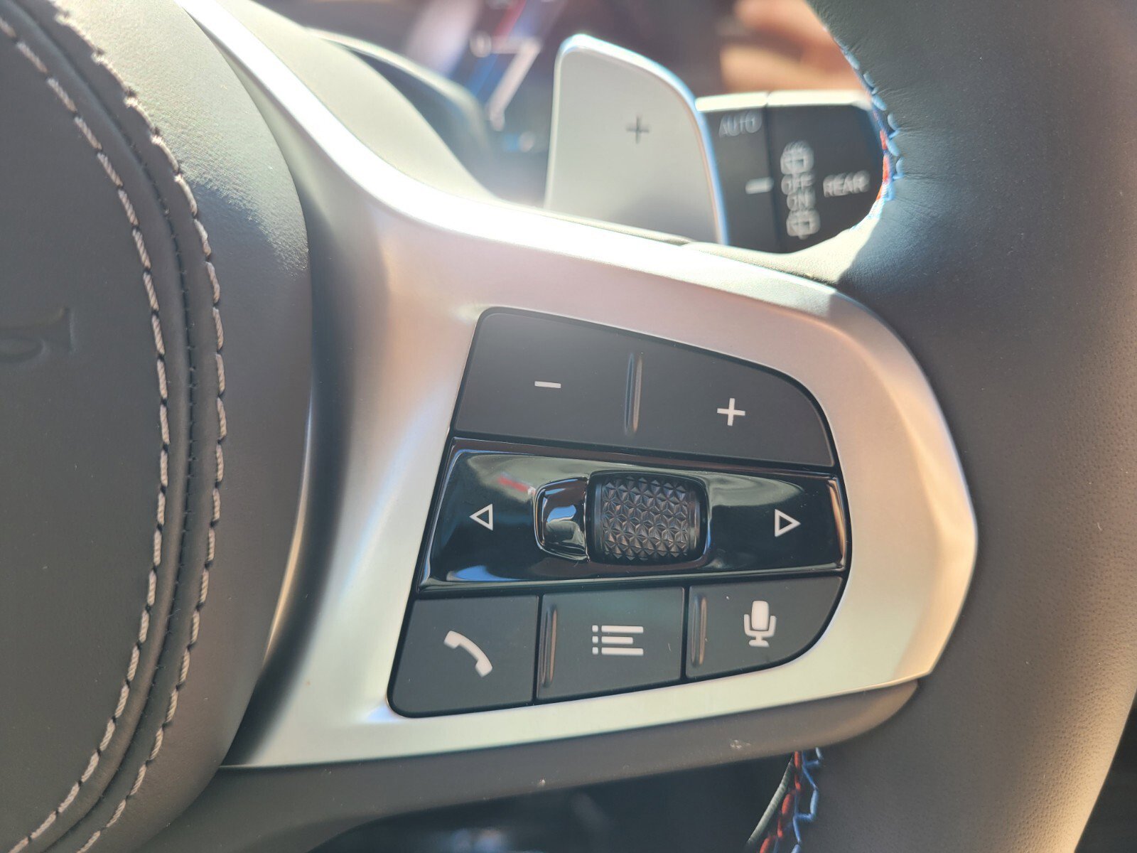 New 2026 BMW X7 M60i w/ Executive Package image 27