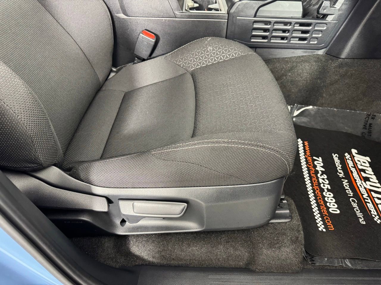 Used 2025 Toyota 4Runner SR5 image 33