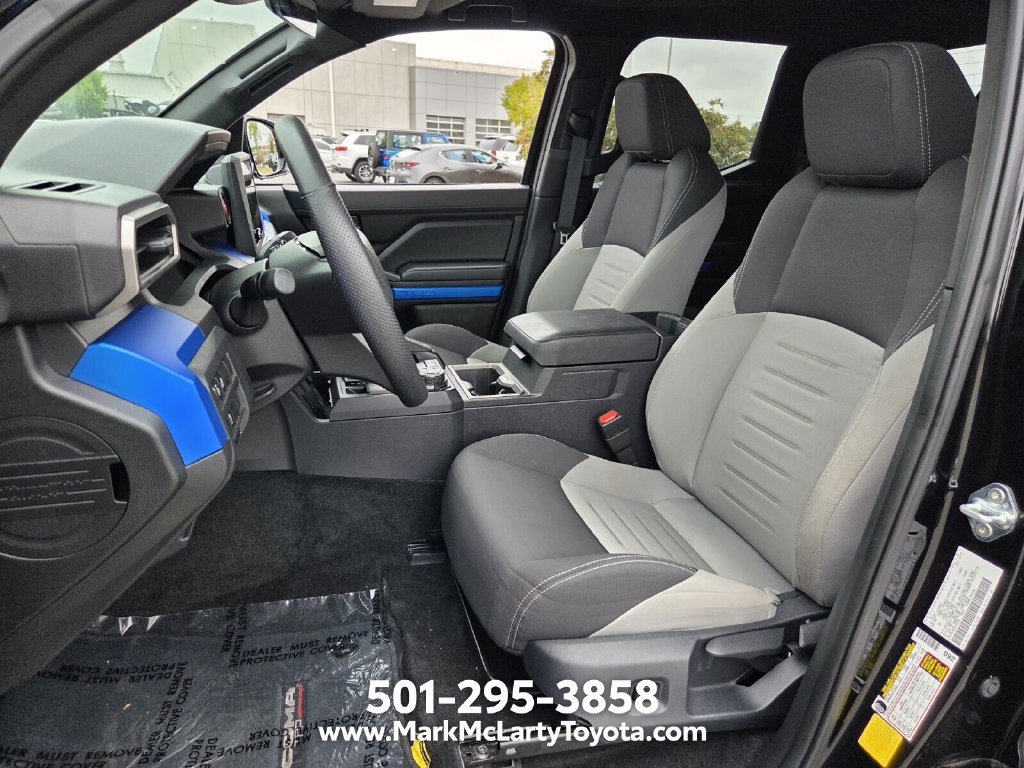 Used 2025 Toyota Tacoma TRD Off-Road AWD/4WD image 9