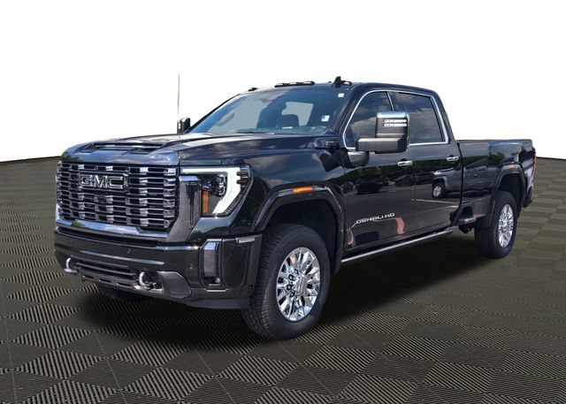 Used 2024 GMC Sierra 3500 Denali Ultimate AWD/4WD image 3