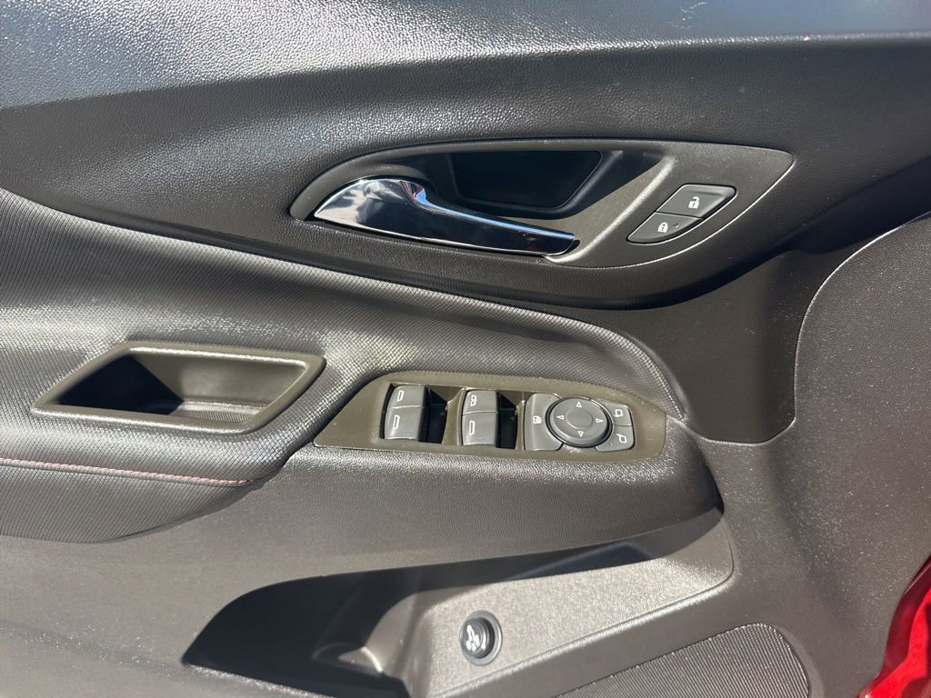Used 2024 Chevrolet Equinox RS image 18