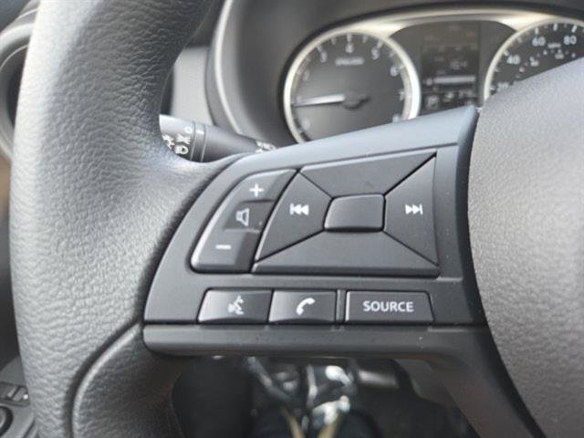 New 2025 Nissan Kicks Play S image 92