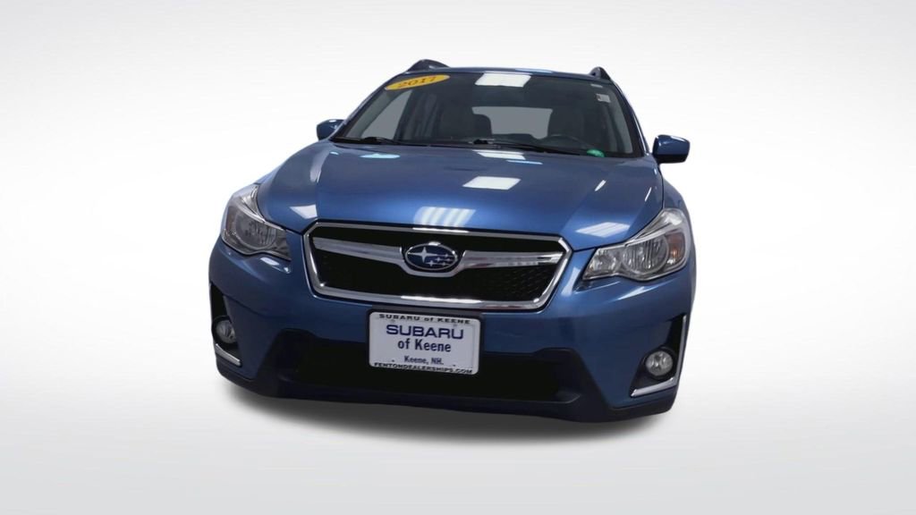 Used 2017 Subaru Crosstrek 2.0i Premium AWD/4WD image 3