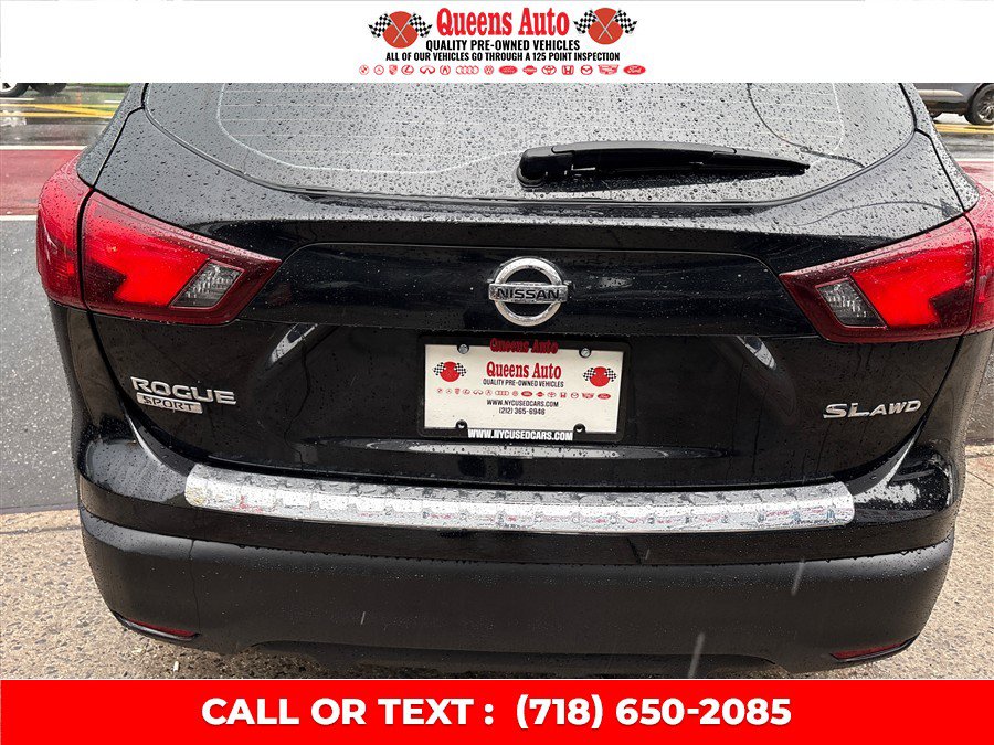 Used 2018 Nissan Rogue Sport SL AWD/4WD image 28
