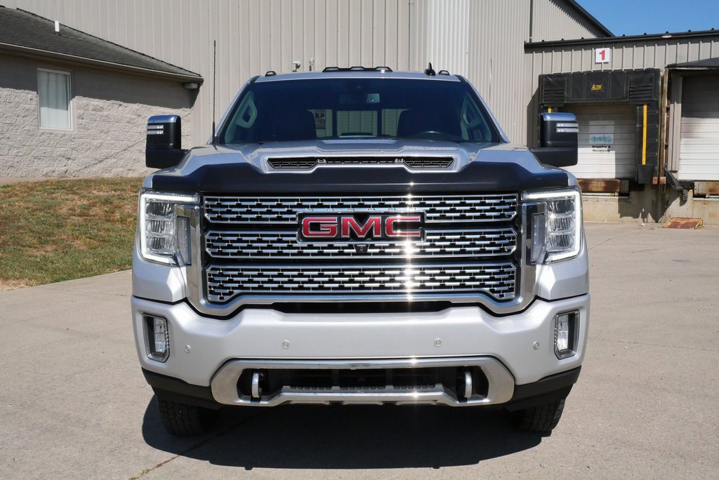 Used 2023 GMC Sierra 3500 Denali image 2