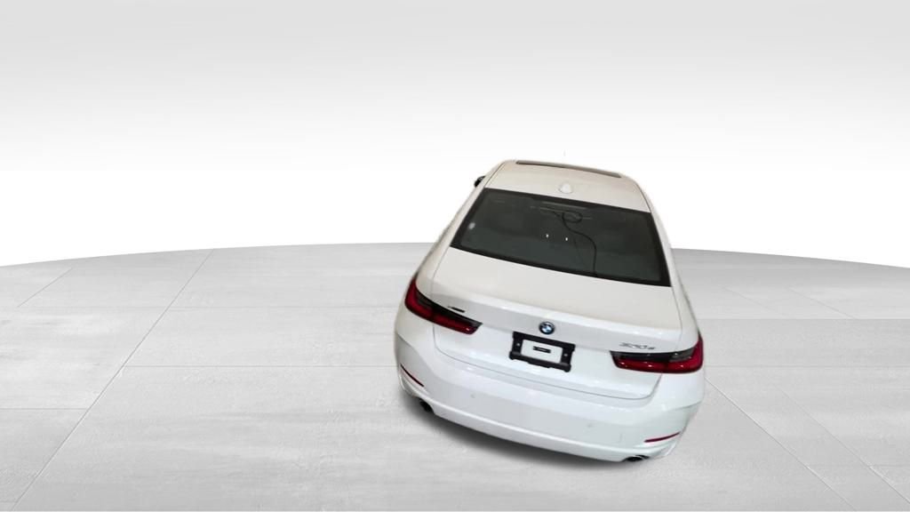 Used 2024 BMW 330e xDrive image 15