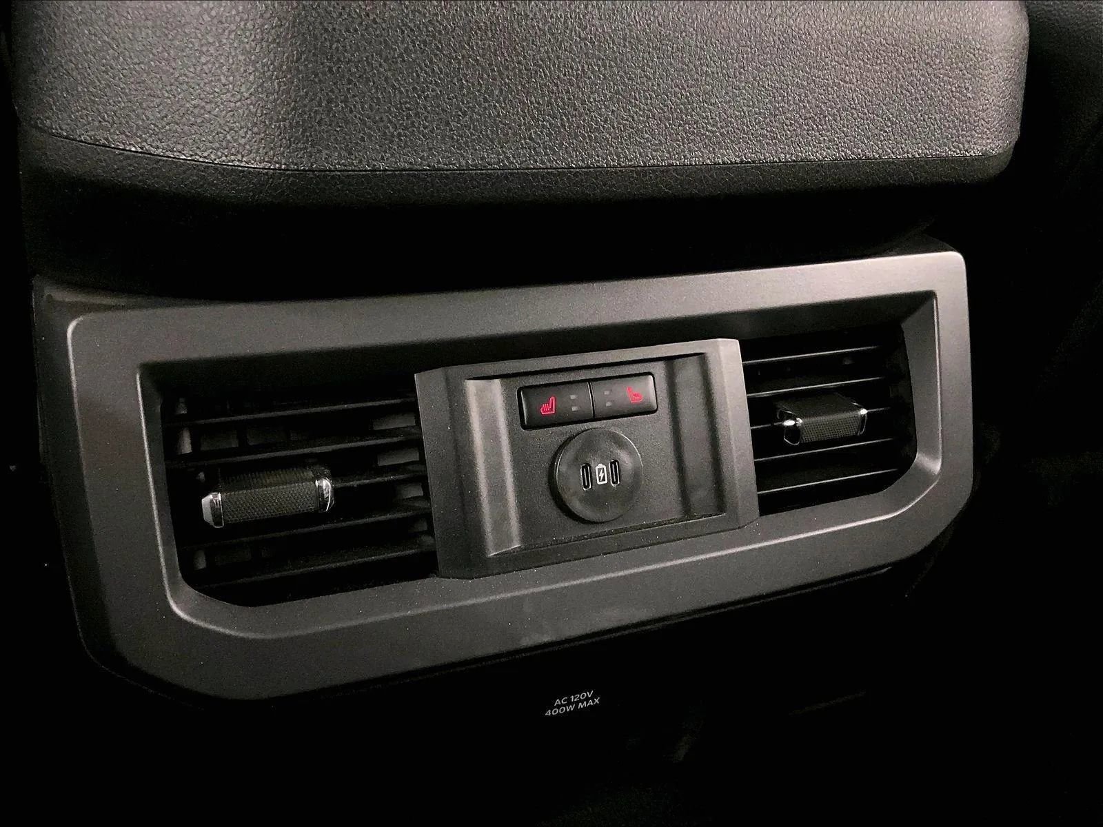 Used 2025 Ford F350 Lariat w/ Chrome Package image 32