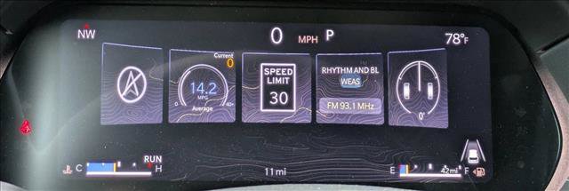 New 2026 Jeep Grand Cherokee Limited w/ Luxury Tech Group II AWD/4WD image 11