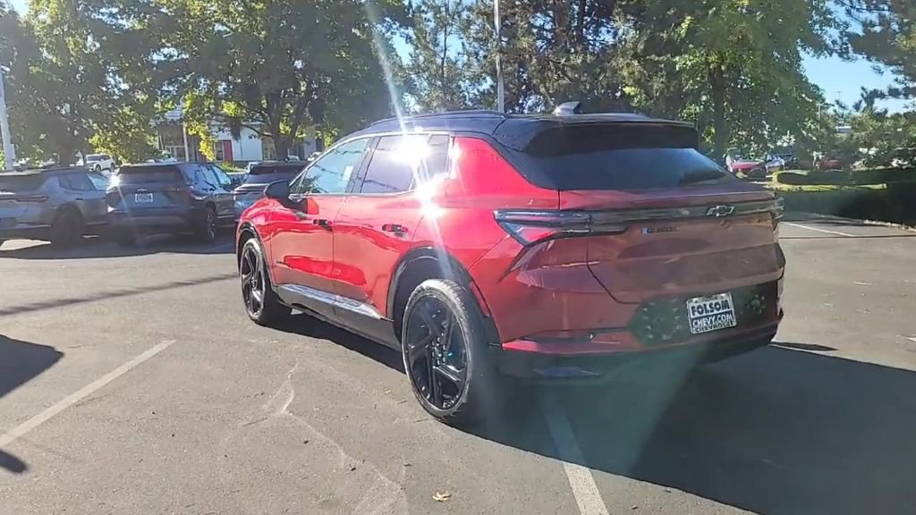 New 2026 Chevrolet Equinox EV RS image 6