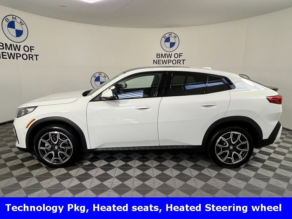 Used 2025 BMW X2 xDrive28i w/ Technology Package image 3