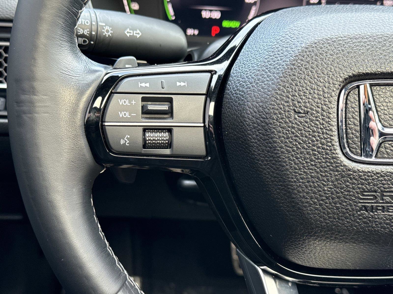 Used 2025 Honda Civic Sport Touring image 9