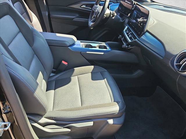 Used 2025 Chevrolet Equinox EV LT w/ Convenience Package FWD image 21