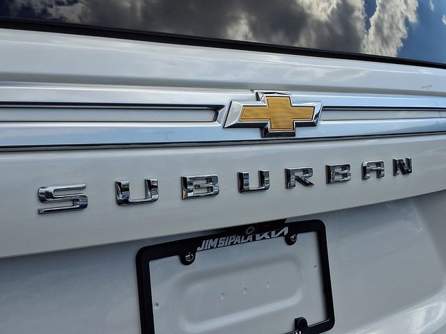 Used 2022 Chevrolet Suburban High Country w/ Max Trailering Package AWD/4WD image 32