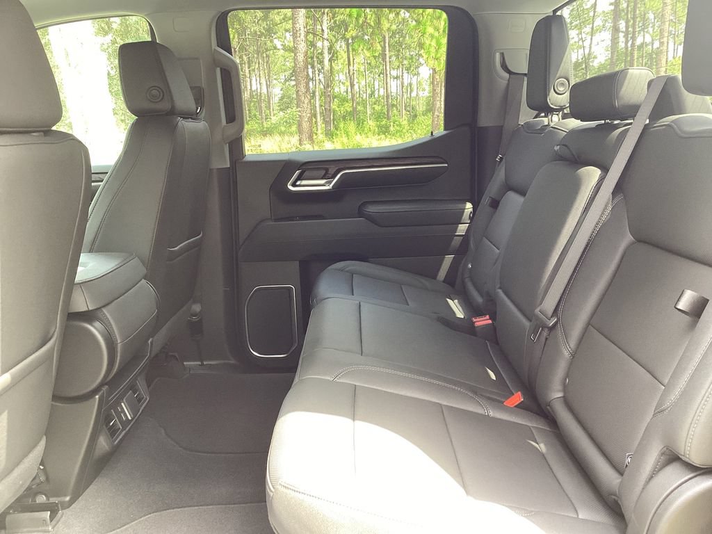 Used 2026 GMC Sierra 1500 SLT RWD image 15