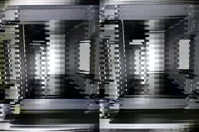 Used 2023 Nissan Rogue SV image 40