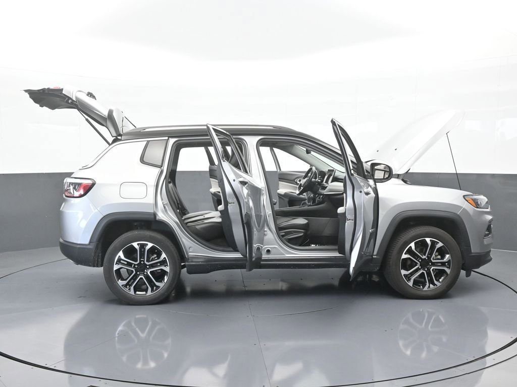 Used 2022 Jeep Compass Limited w/ Sun and Sound Group image 70