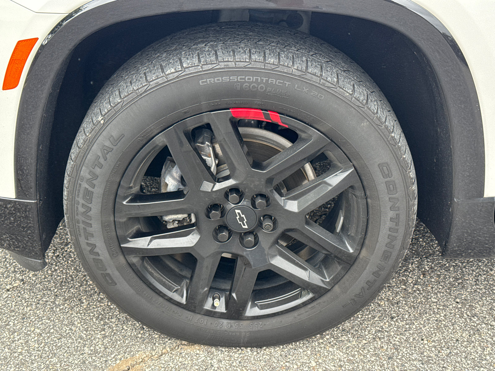 Used 2022 Chevrolet Traverse Premier w/ Redline Edition FWD image 14