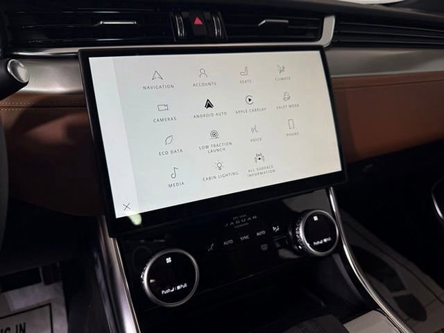 New 2024 Jaguar XF R-Dynamic SE image 31