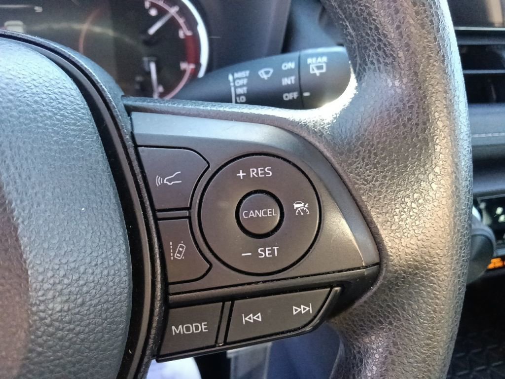 Used 2024 Toyota RAV4 LE image 19