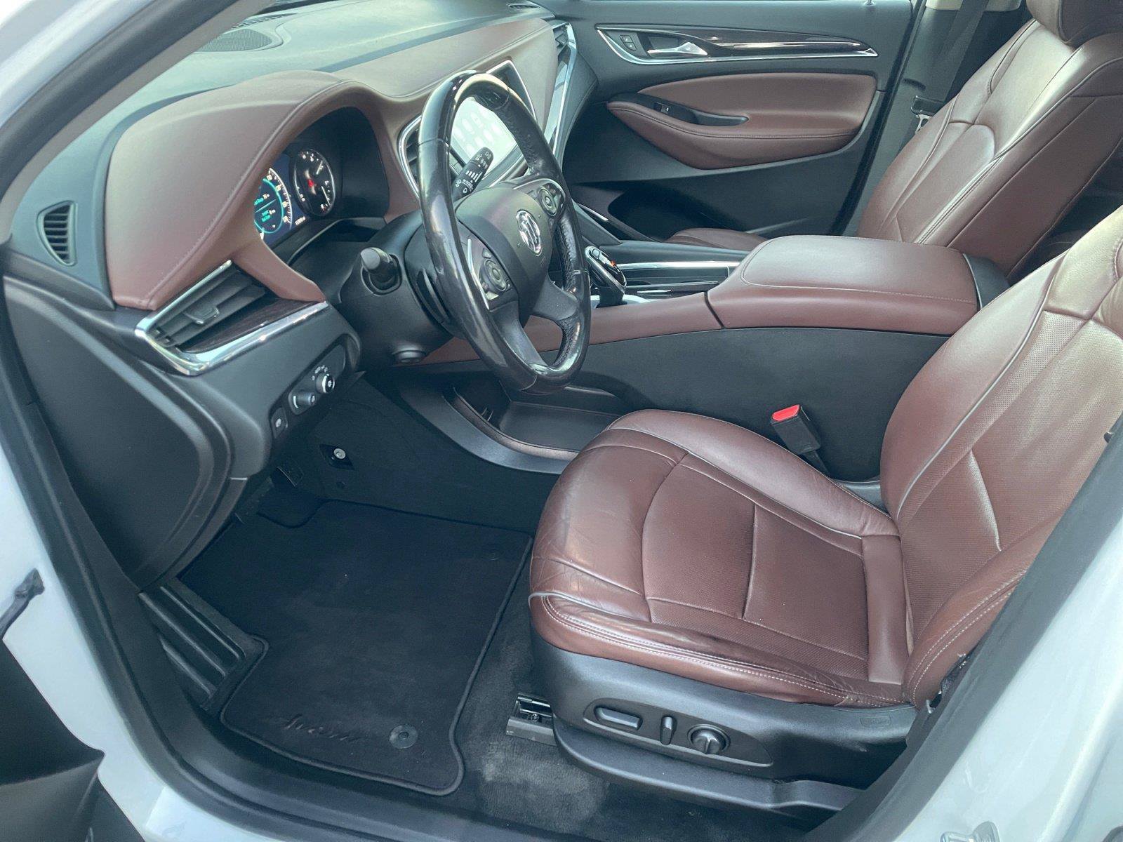 Used 2019 Buick Enclave Avenir w/ Avenir Technology Package AWD/4WD image 9