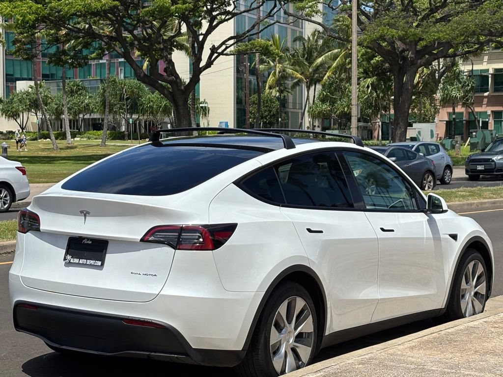 Used 2023 Tesla Model Y Long Range AWD/4WD image 5