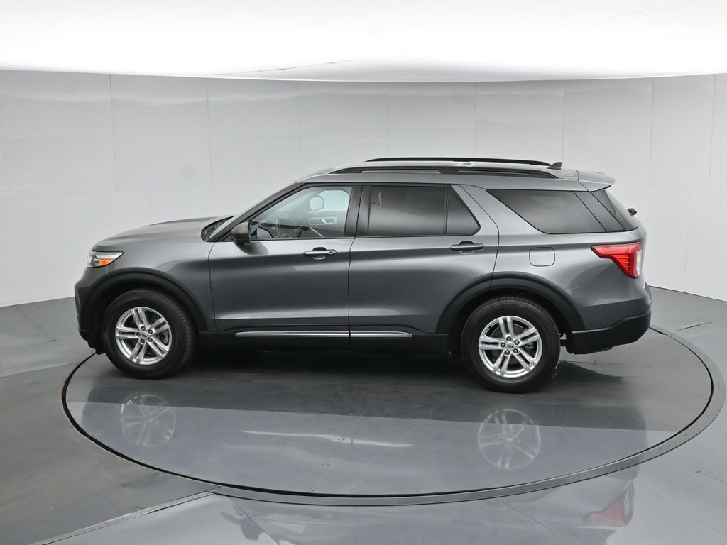 Used 2023 Ford Explorer XLT image 56