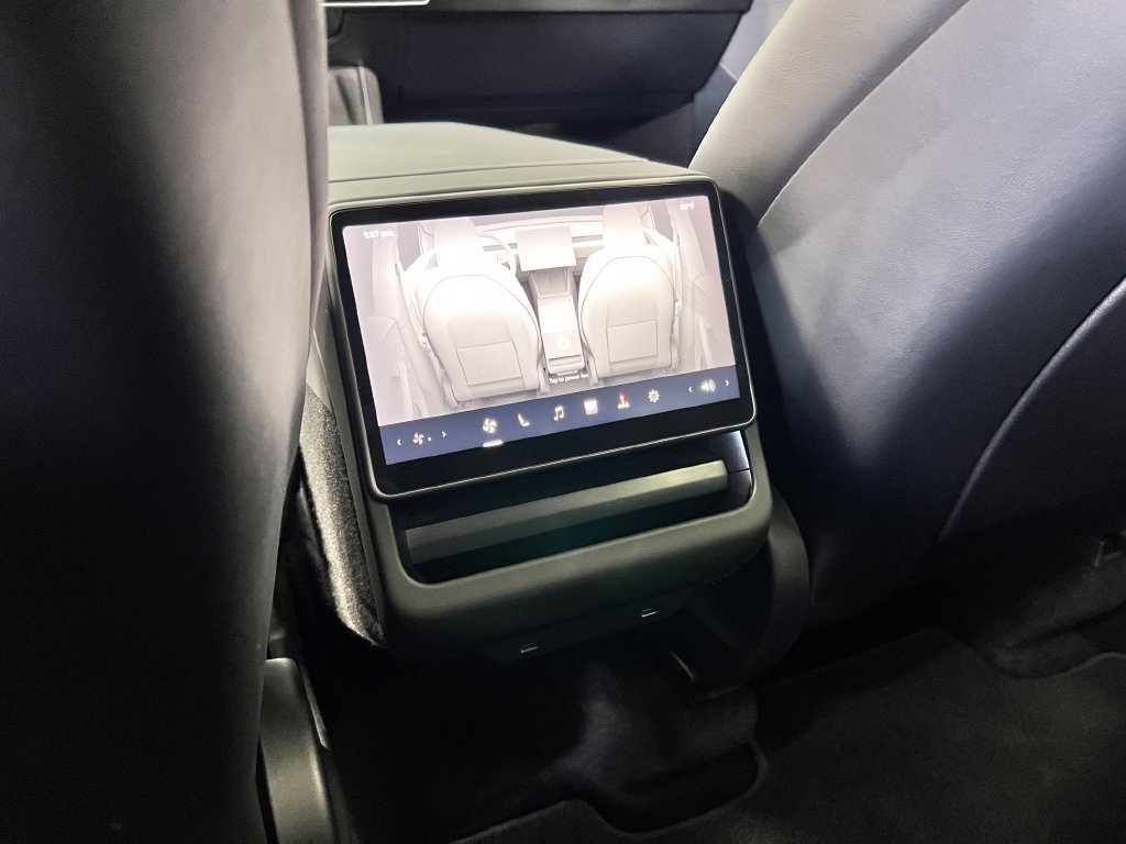 Used 2026 Tesla Model Y Long Range AWD/4WD image 18