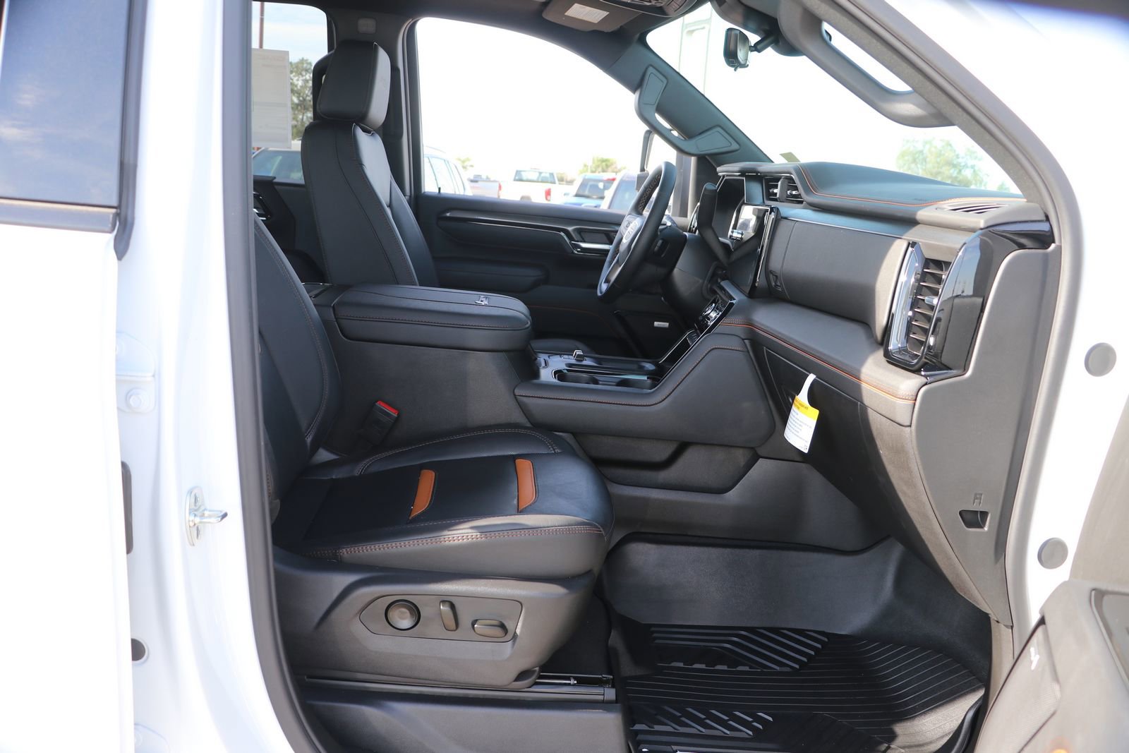 New 2026 GMC Sierra 2500 AT4 w/ Max Trailering Package image 34