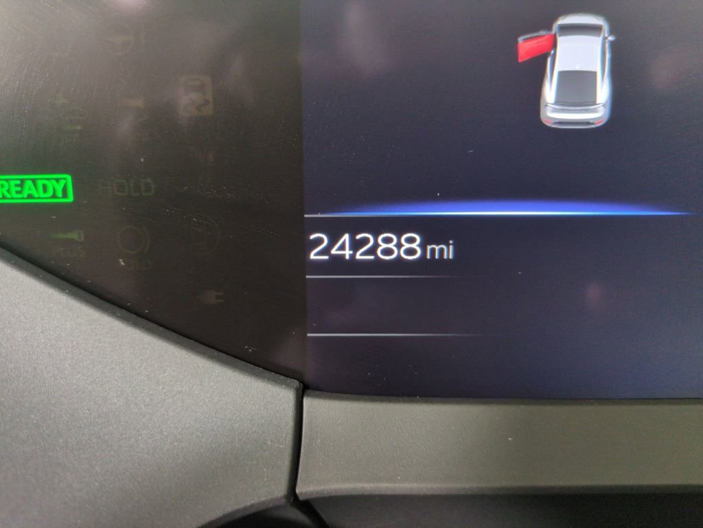 Used 2024 Toyota Prius Prime FWD image 19