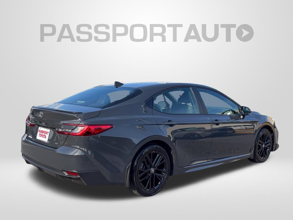 Used 2025 Toyota Camry SE FWD image 8