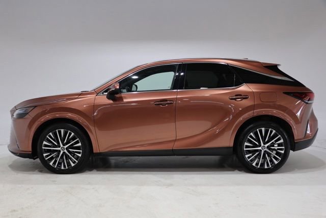 Used 2023 Lexus RX 350 Premium Plus w/ Accessory Package (Z1) AWD/4WD image 4