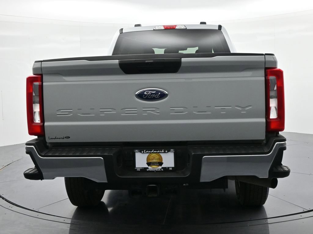 Used 2025 Ford F250 XLT image 7