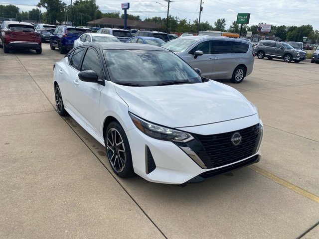 New 2025 Nissan Sentra SR image 8