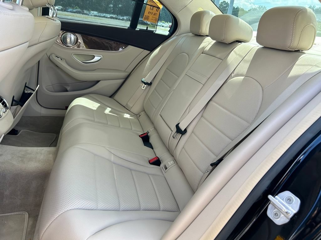 Used 2015 Mercedes-Benz C 300 4MATIC Sedan image 16