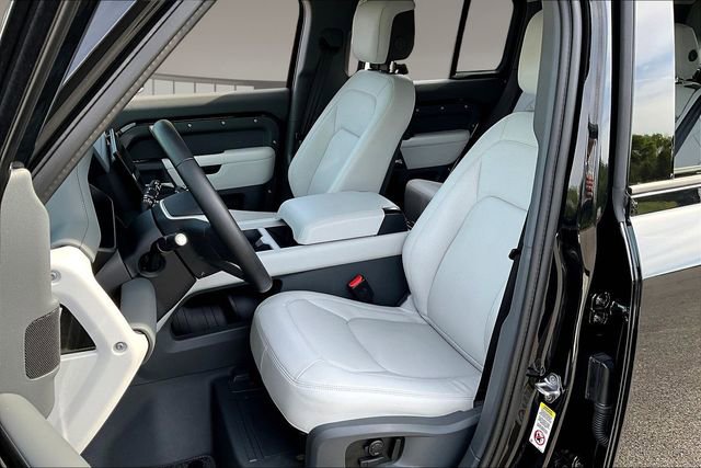 Used 2026 Land Rover Defender 110 S image 20