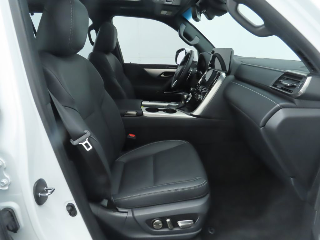 Certified 2024 Lexus LX 600 F Sport image 20