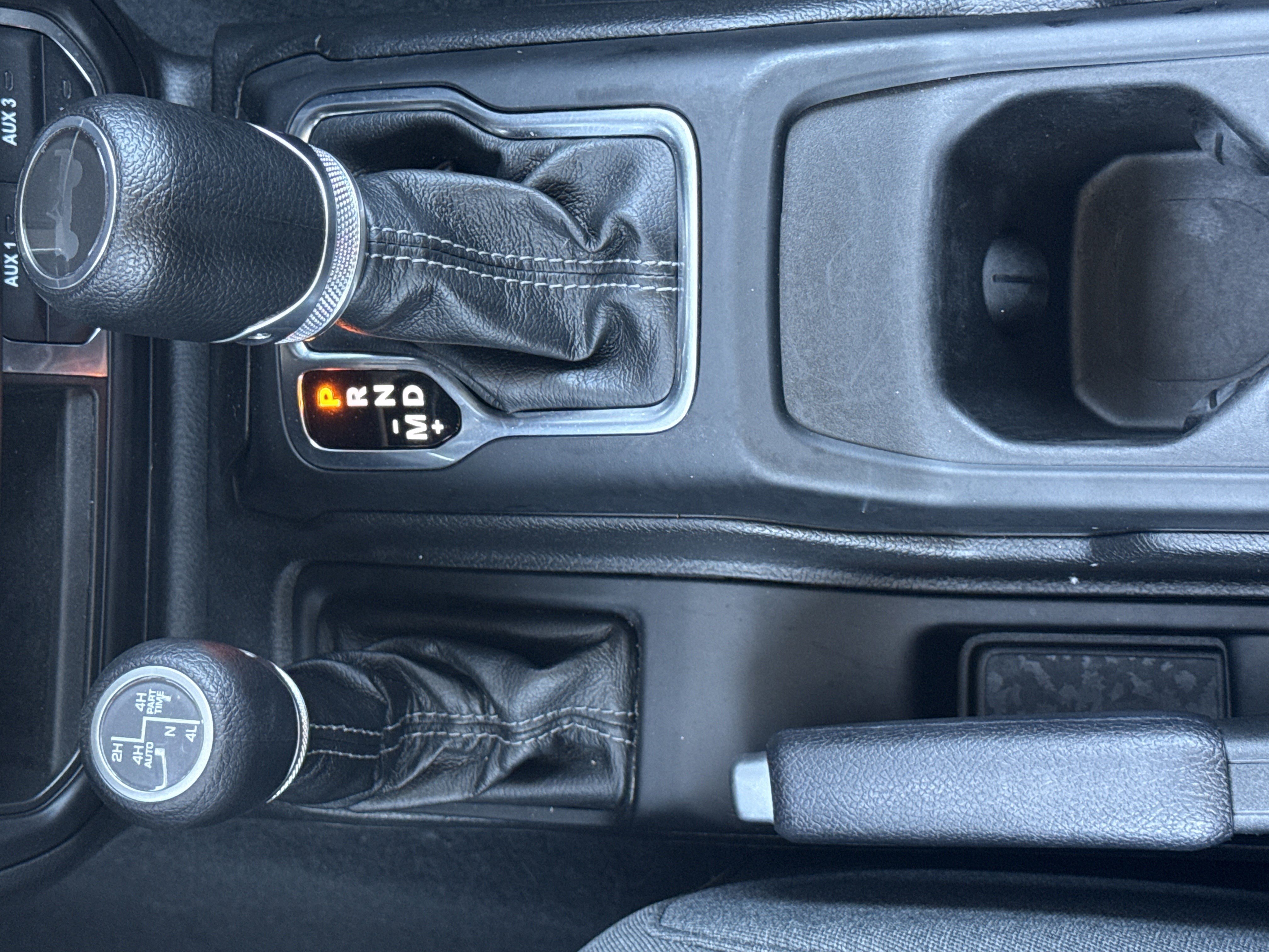 Used 2024 Jeep Wrangler Sahara w/ Technology Group image 25