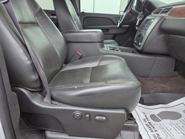 Used 2013 GMC Sierra 2500 SLT w/ Suspension Package, Off-Road AWD/4WD image 36