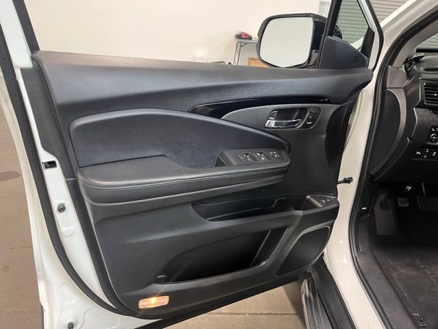 Used 2021 Honda Pilot Elite image 24