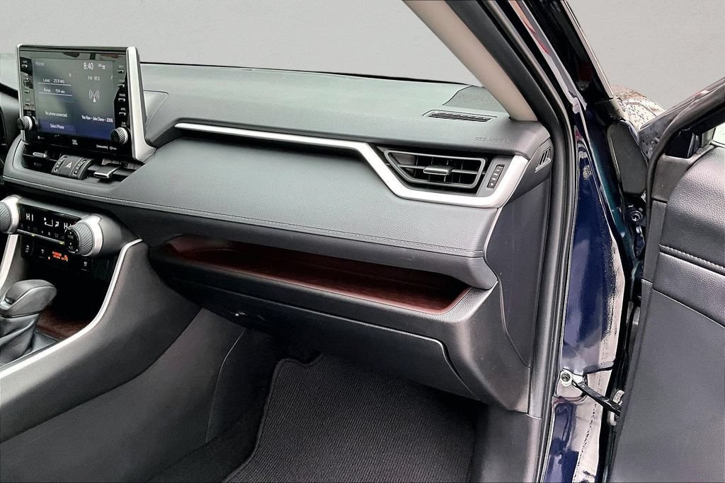 Certified 2022 Toyota RAV4 Limited FWD image 28