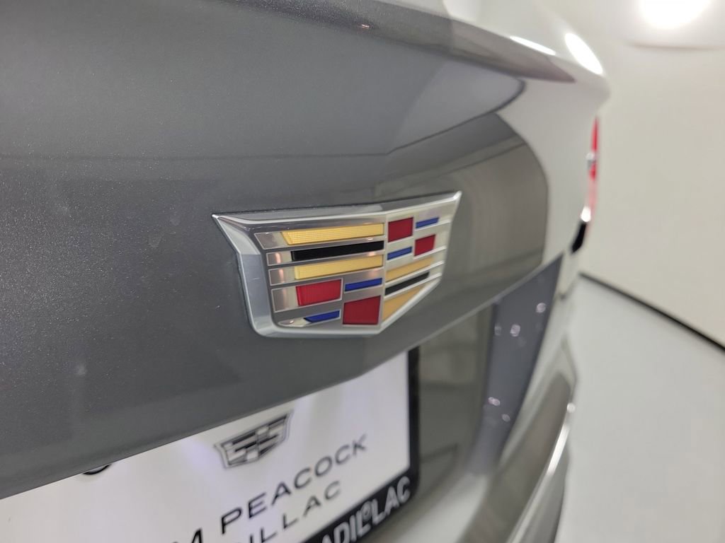 Certified 2025 Cadillac XT4 Premium Luxury image 6