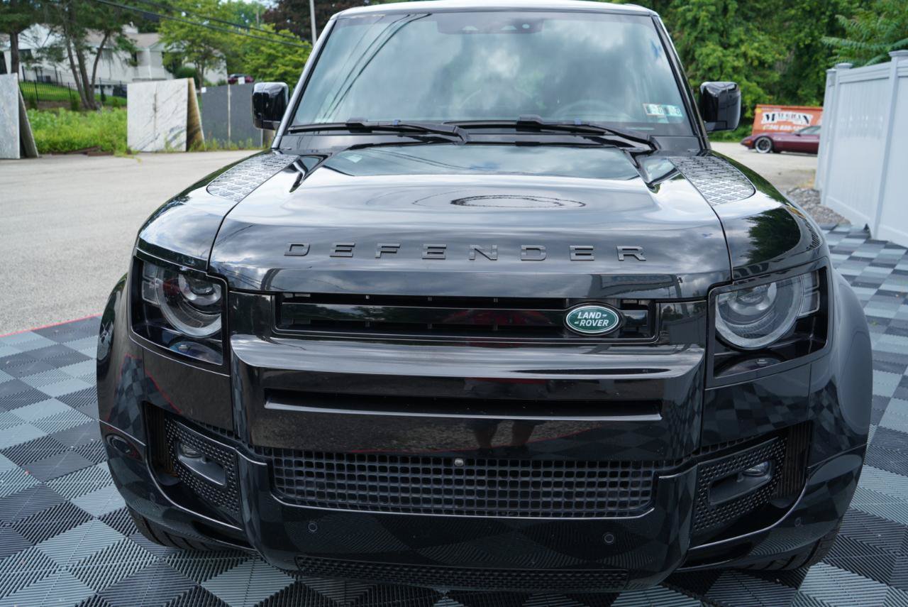 Used 2023 Land Rover Defender 110 V8 AWD/4WD image 15